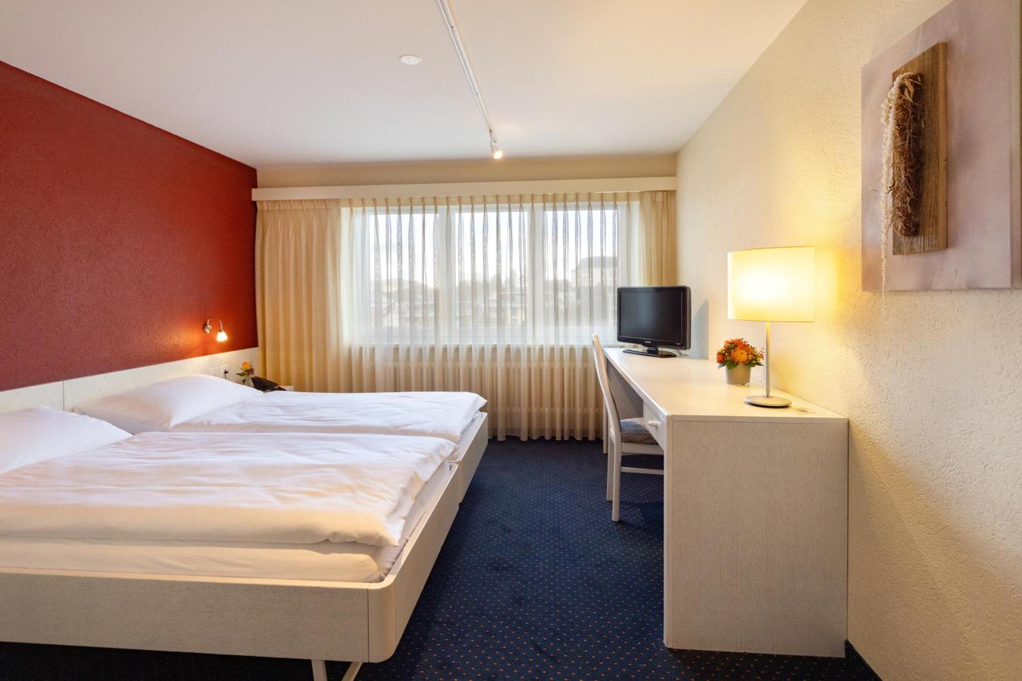 Hotel Drei Koenige Einsiedeln Zewnętrze zdjęcie